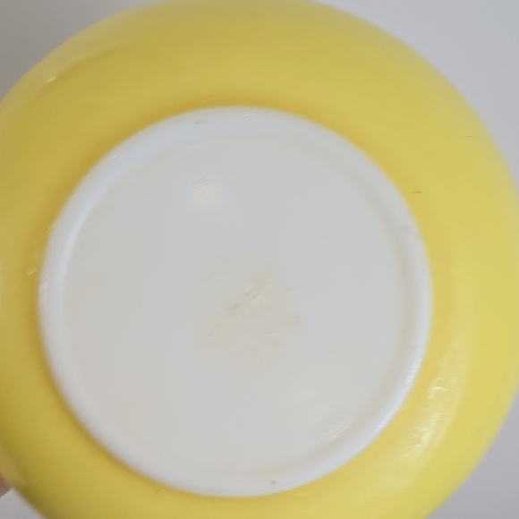 Vintage PYREX Yellow Mixing Bowl #404 - Picture 6 of 6